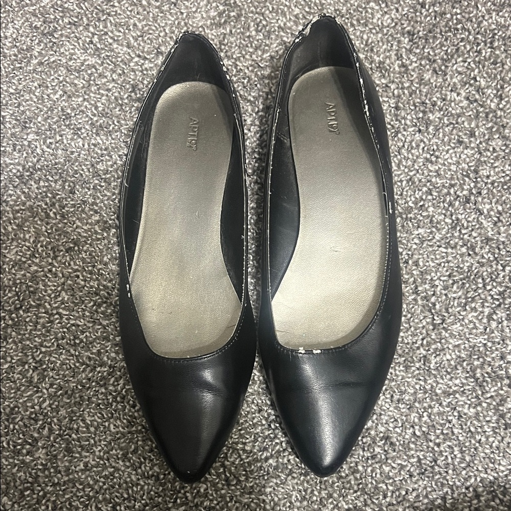 Apt. 9 Women's Black Pointed Flats